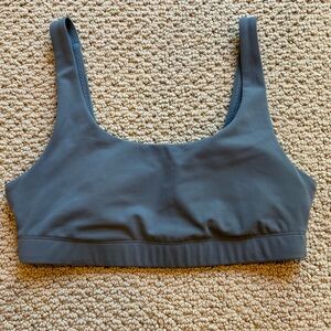 Vuori Daily Bra in Light Azure - Size Small